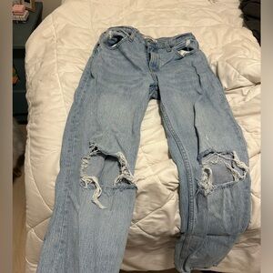 ABERCROMBIE JEANS!!! 27 S!